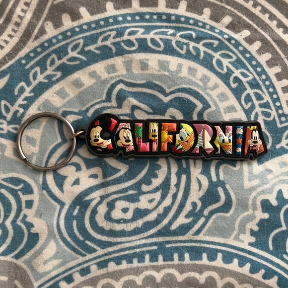 California Keychain - Picture 1 of 2